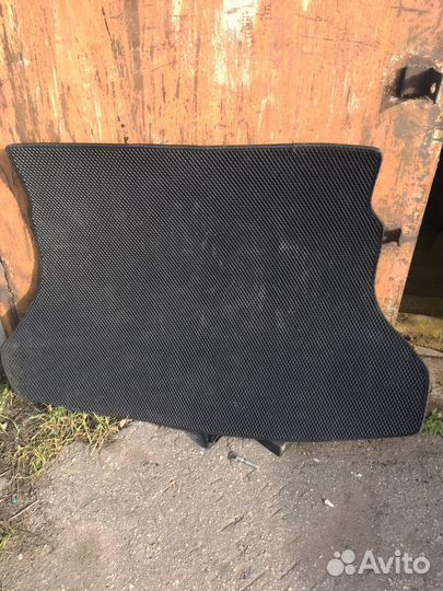 Продам 3 д коврик на solaris второй