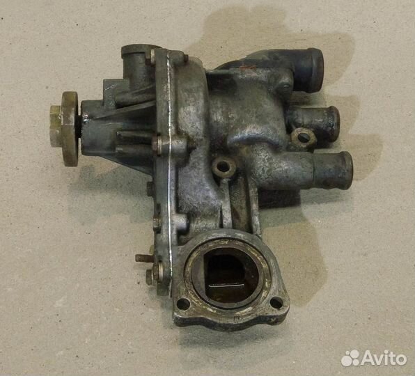 Помпа VW Golf 2