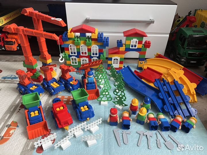 Констуктор сторойка машинки полицейский участок