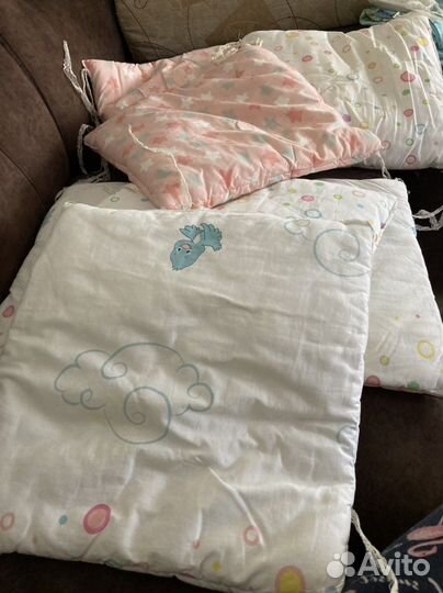 Бортики в детскую кроватку