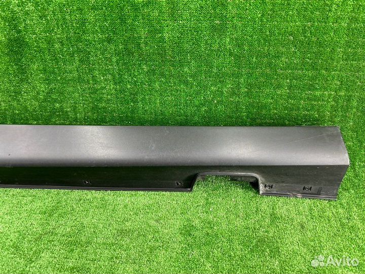 Накладка на порог наружная правая Hyundai Tucson