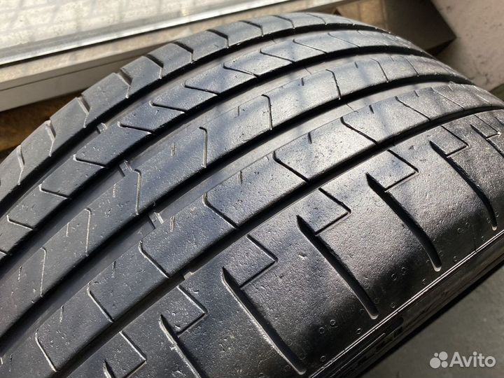 Pirelli P Zero PZ4 255/35 R20 97Y