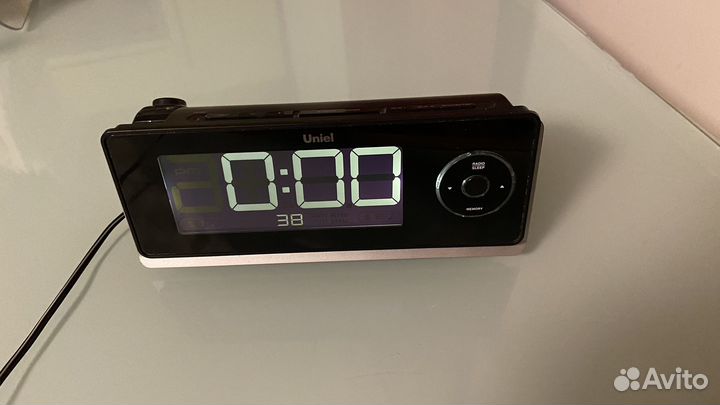 Часы будильник радио проектор