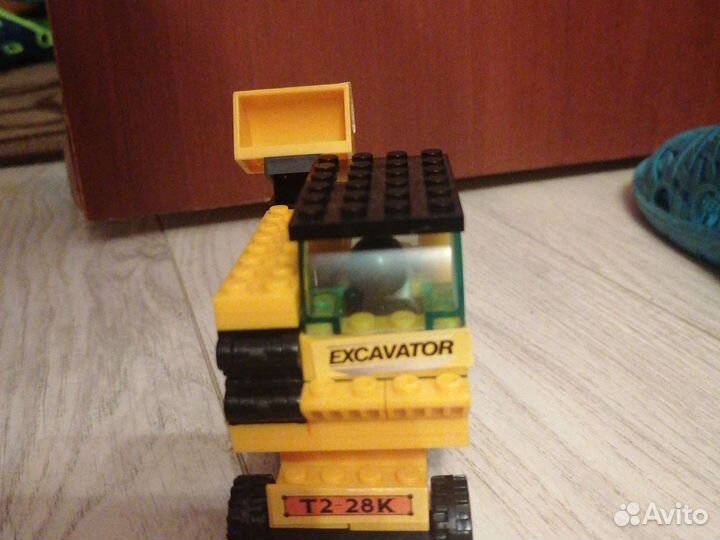 Lego экскаватор
