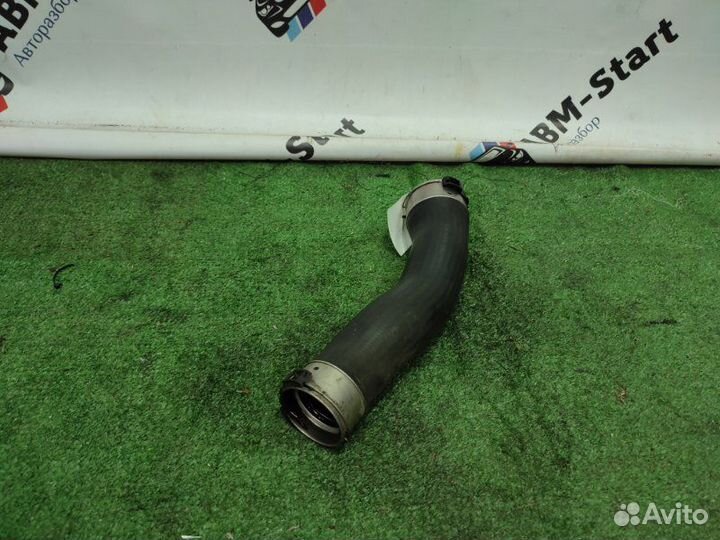 Патрубок интеркулера Bmw 320D F30 N47D20C 2014