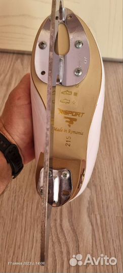 Фигурные коньки risport