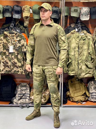 Тактический костьм с наколенниками