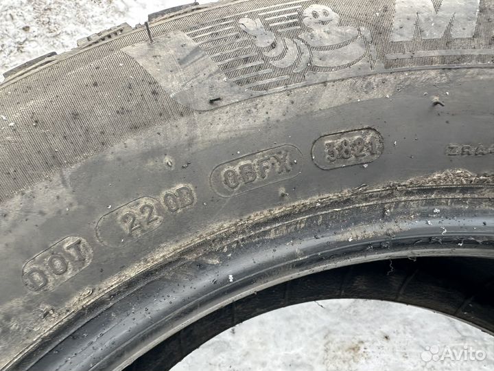 Michelin X-Ice North 4 215/65 R16 102T