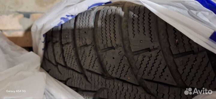 Laufenn I Fit Ice LW 71 225/60 R18 100T