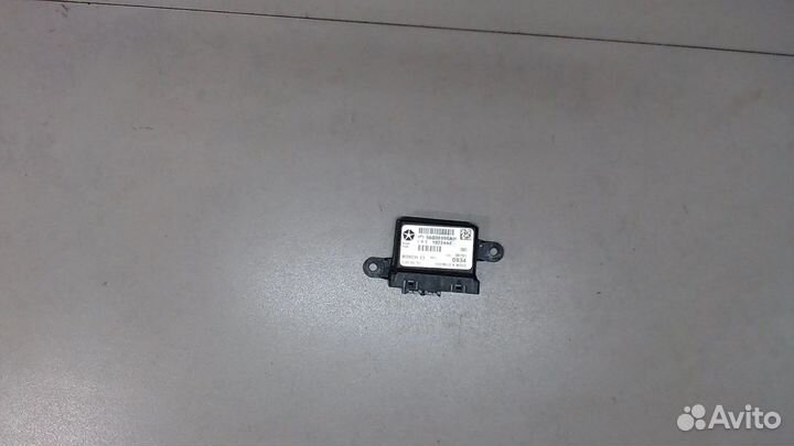 Блок управления парктрониками Jeep Cherokee 2013