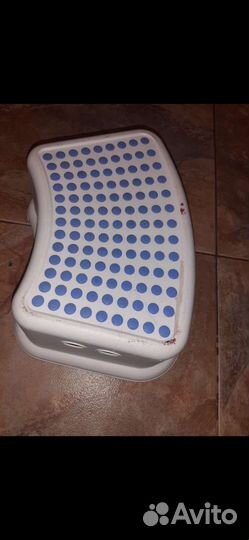 Сидушка на унитаз и подставка IKEA