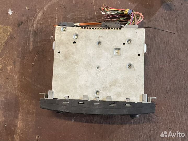 Магнитолога мерседес w203 c200