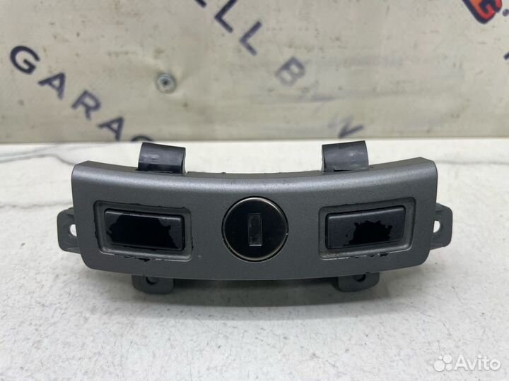 Кнопки открытия подлокотника Bmw E65 E66