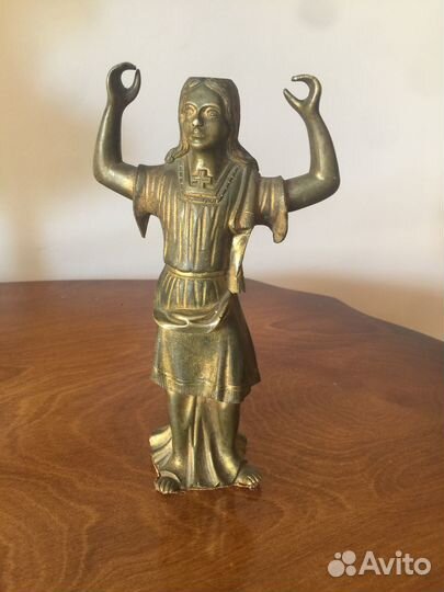 Христианская бронзовая статуэтка - подсвечник