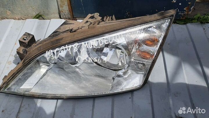 Фара левая Ford Mondeo III