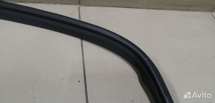 Уплотнитель (внутри) Corolla E15 2006-2013