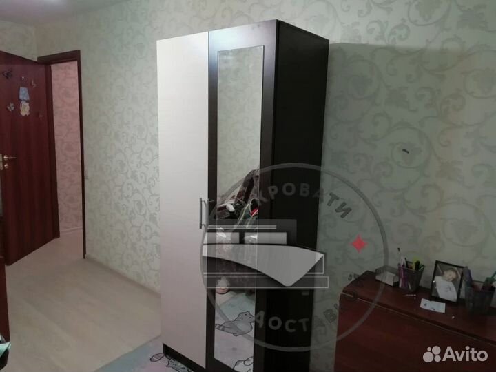 Шкаф распашной