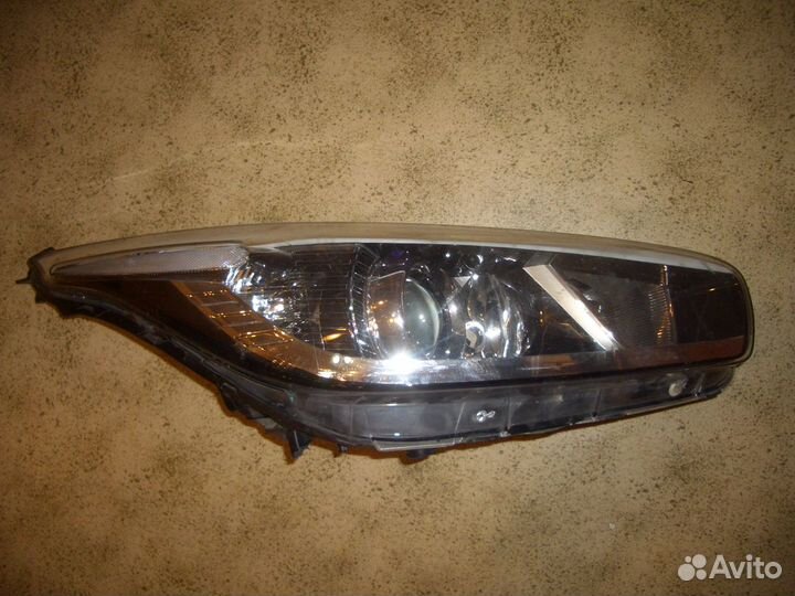 Фара правая Киа Сид с12-18г
