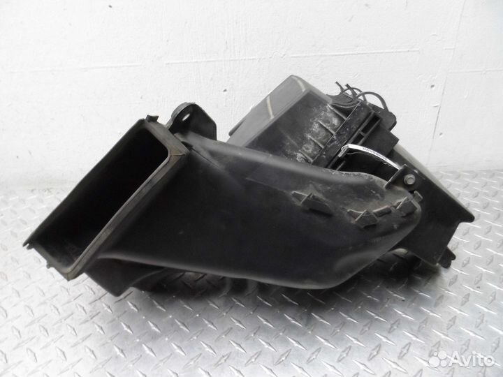 Корпус воздушного фильтра Ford Edge CD4 F2G39C662CC