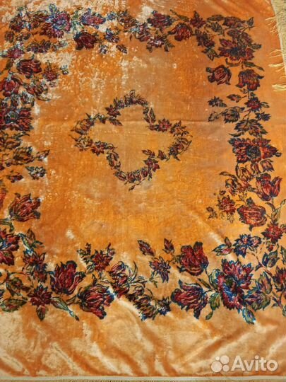 Скатерть,ткань на шторы, комплект белья