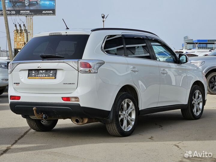 Mitsubishi Outlander 2.4 CVT, 2012, 200 000 км