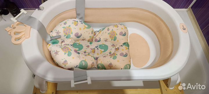 Ванночка для купания с подставкой и с матрасиком