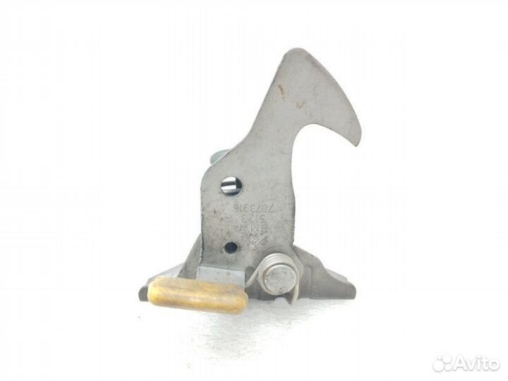 Крюк замка капота Bmw 3-Series E90