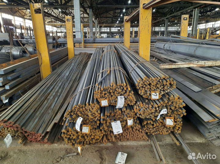 Квадрат стальной