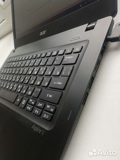 Acer v3