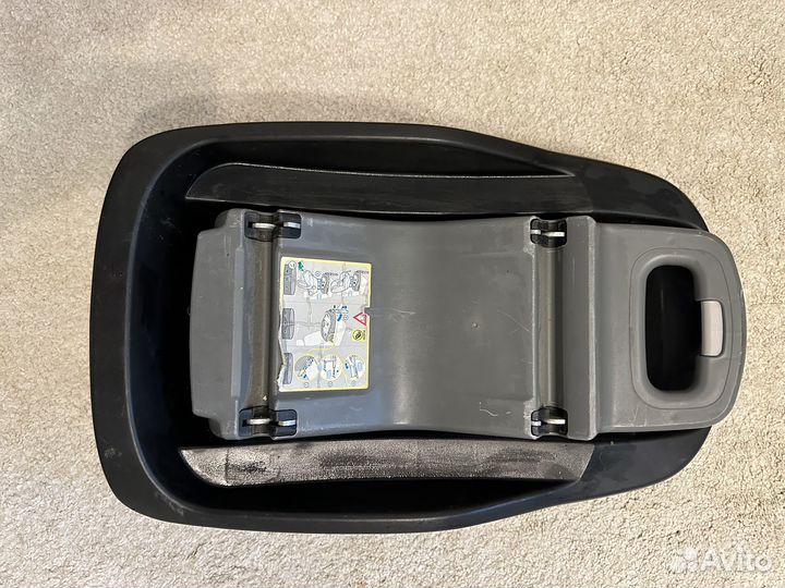 База maxi cosi family fix