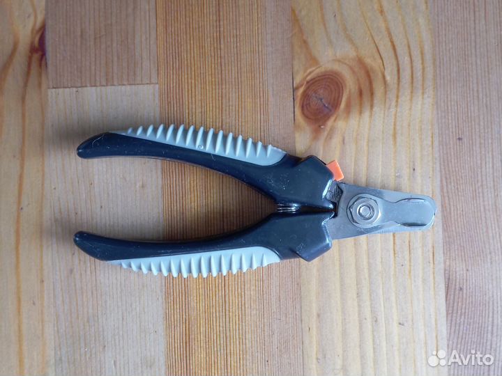 Когтерезка, поводок, 2 шлейки для кота