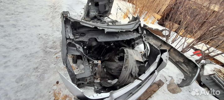 Лонжерон Хонда фрид GB3. 2009г.в с распила