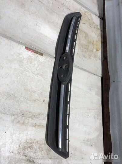 Решетка радиатора Ford Kuga