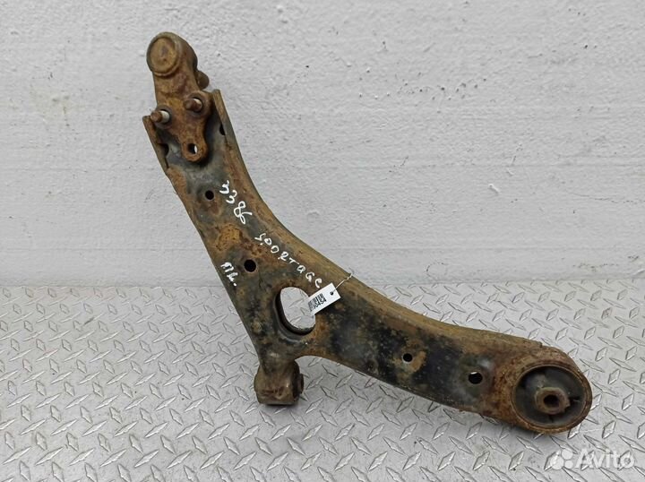 Рычаг передний левый нижний Kia Sportage 3 SL