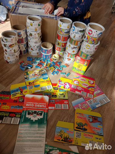 Вкладыши, наклейки, фантики от жвачек