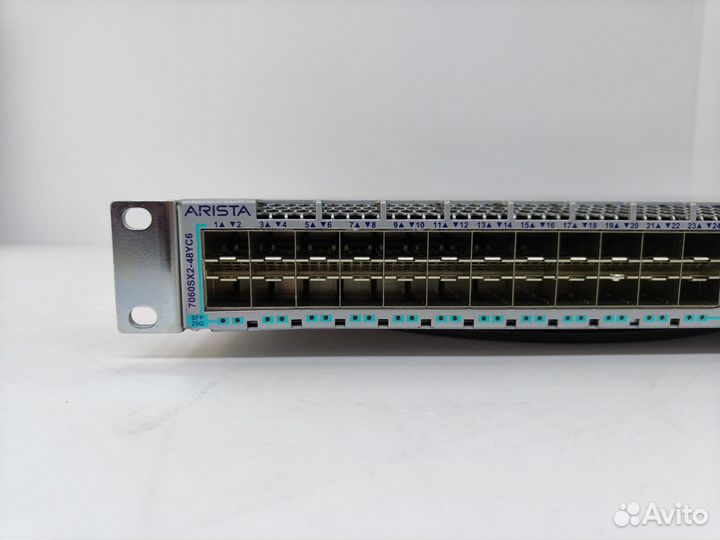 Коммутатор Arista DCS-7060SX2-48YC6-R, (б/у) с гар