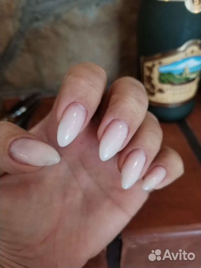 Нужна модель на маникюр гель лак наращивание