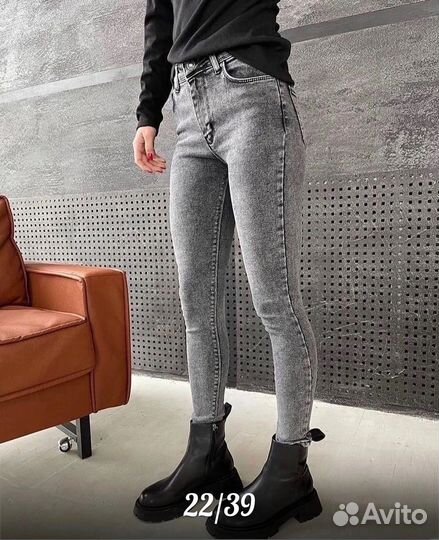 Джинсы женские новые