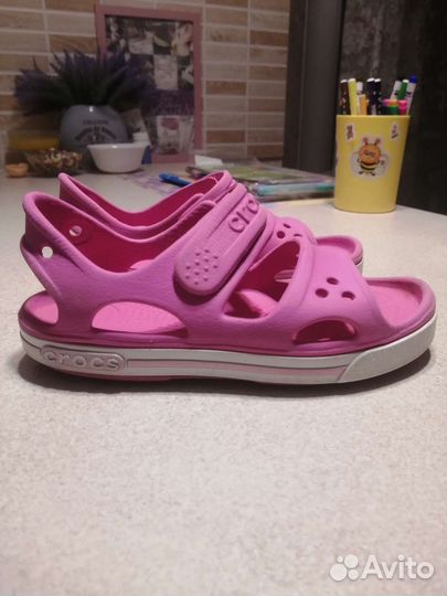 Сандалии crocs C12