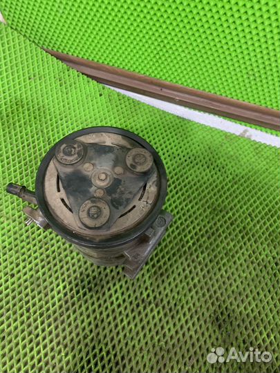 Компрессор кондиционера Hyundai Accent