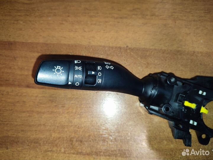 Подрулевой переключатель Kia Cerato 4