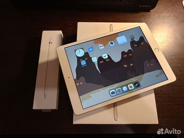 iPad 8 с Apple Pencil