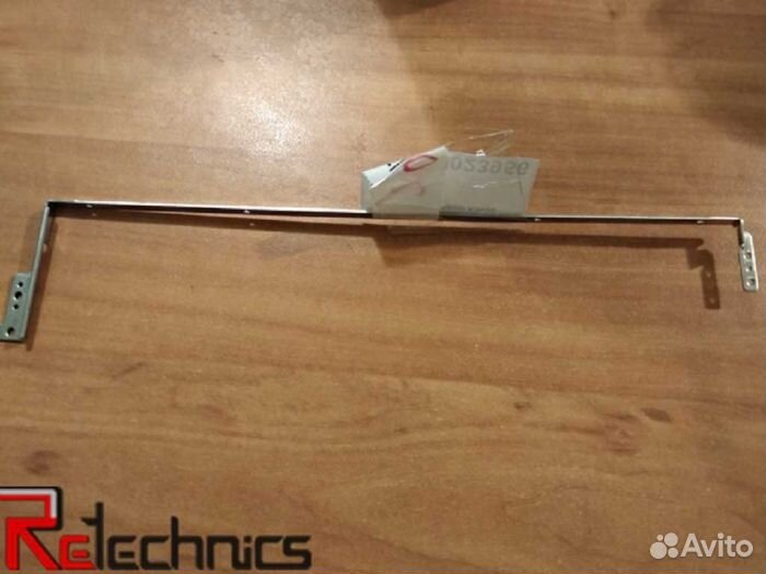 Правое крепление матрицы ноутбука Asus A3000