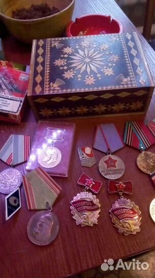 Изготовление стендов под ордена и медали