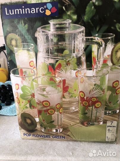 Графин со стаканами