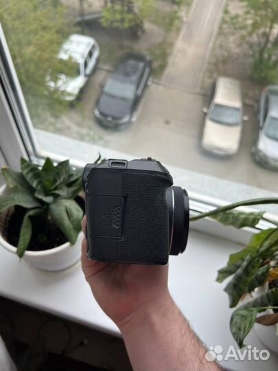 Фотоаппарат Canon EOS R