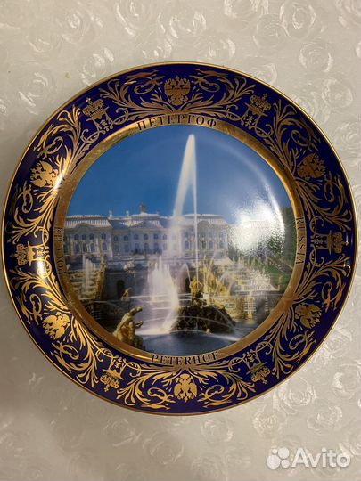 Сувенирные тарелки города