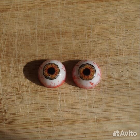 Глаза для куколы