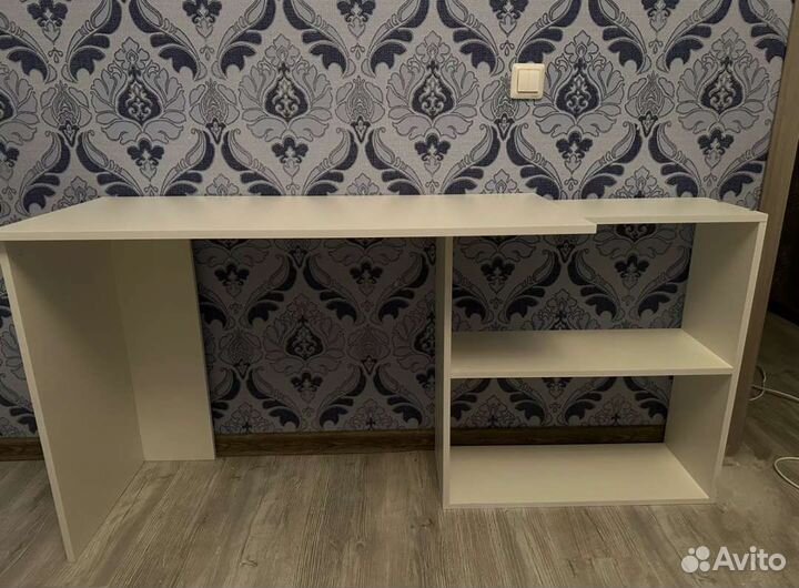 Стол письменный, новый