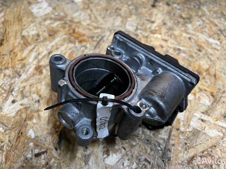Заслонка дроссельная Audi A4B8 (8K 2008-2015) 03L